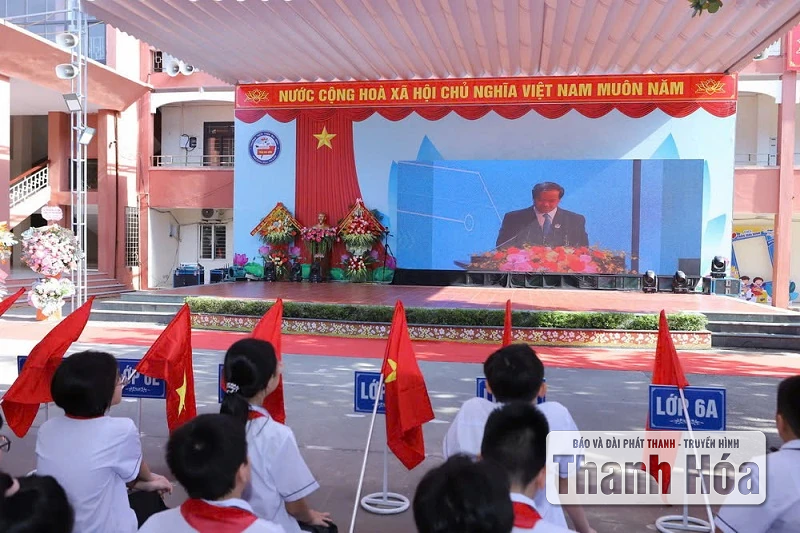 Ngày khai trường đặc biệt