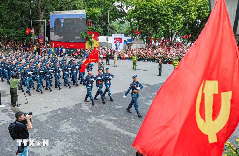 Đội hình diễu binh, diễu hành A80 hoàn thành nhiệm vụ, trở về đơn vị