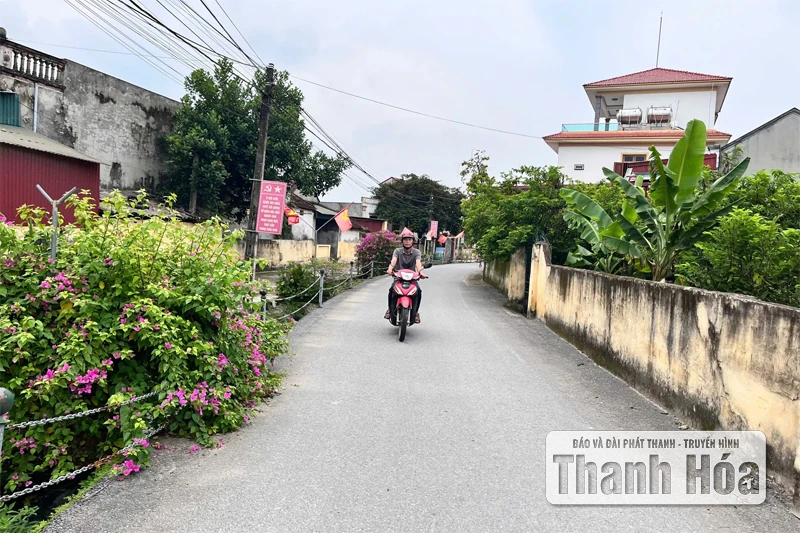 Khơi dậy sức dân xây dựng vùng quê đáng sống