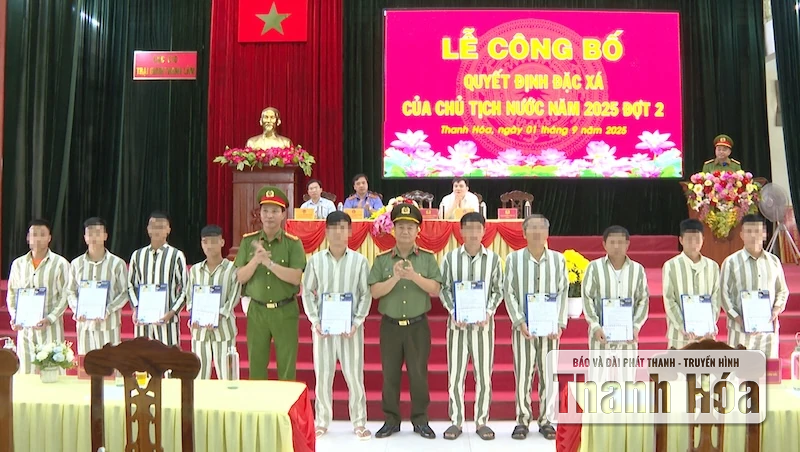 Trại giam Thanh Lâm công bố Quyết định đặc xá của Chủ tịch nước