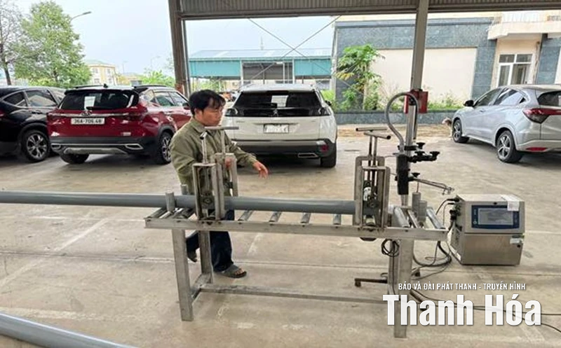 Khởi tố 2 bị can về tội “Sản xuất, buôn bán hàng giả”