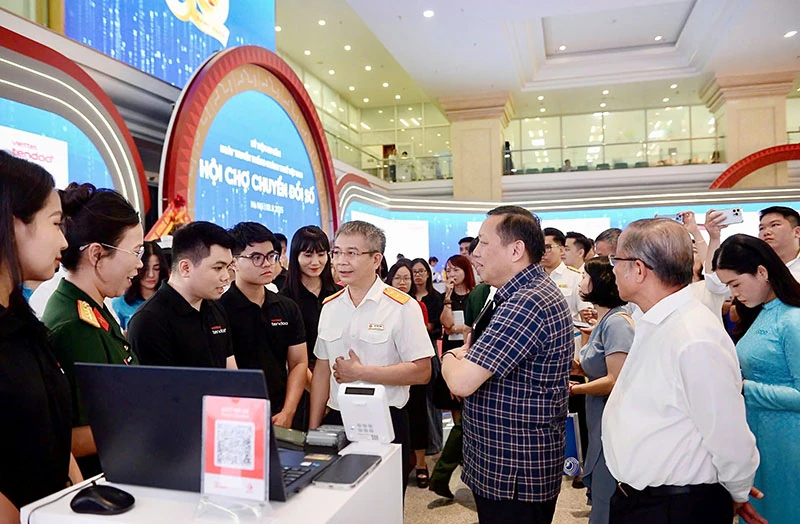 Viettel Tendoo đồng hành cùng Cục thuế hỗ trợ kê khai thuế cho hộ kinh doanh