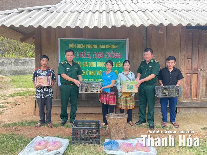 Bộ đội biên phòng tạo sinh kế cho dân bản