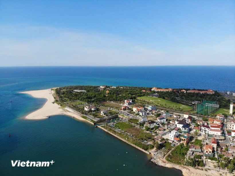 Vươn mình ra biển lớn: Việt Nam đi đầu trong đổi mới sáng tạo giảm thiểu nhựa