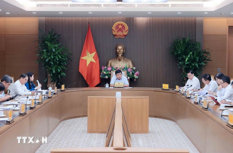 Tập trung nghiên cứu, hoàn thiện dự thảo Nghị quyết phát triển kinh tế Nhà nước