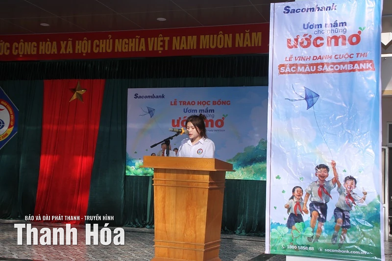 Sacombank - Chi nhánh Thanh Hóa trao học bổng “Ươm mầm cho những ước mơ”