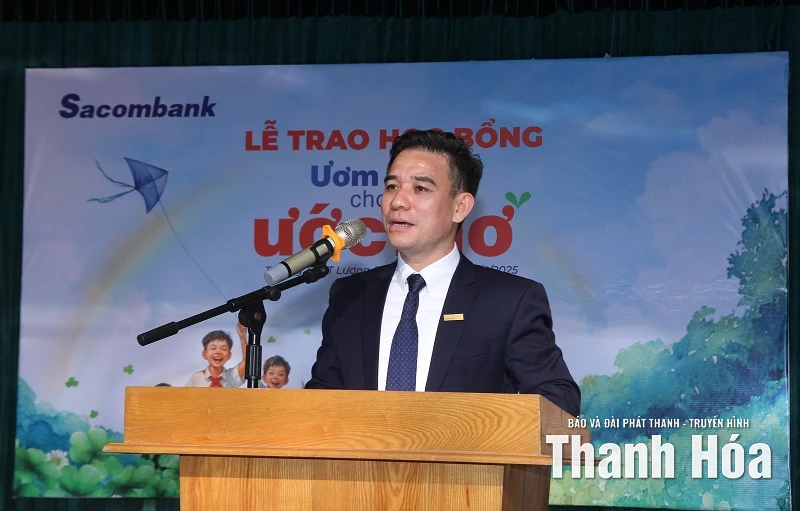 Sacombank - Chi nhánh Thanh Hóa trao học bổng “Ươm mầm cho những ước mơ”