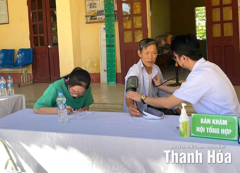 Bệnh viện Đa khoa Medic Hải Tiến khám sức khỏe miễn phí cho gia đình chính sách, người có công với cách mạng