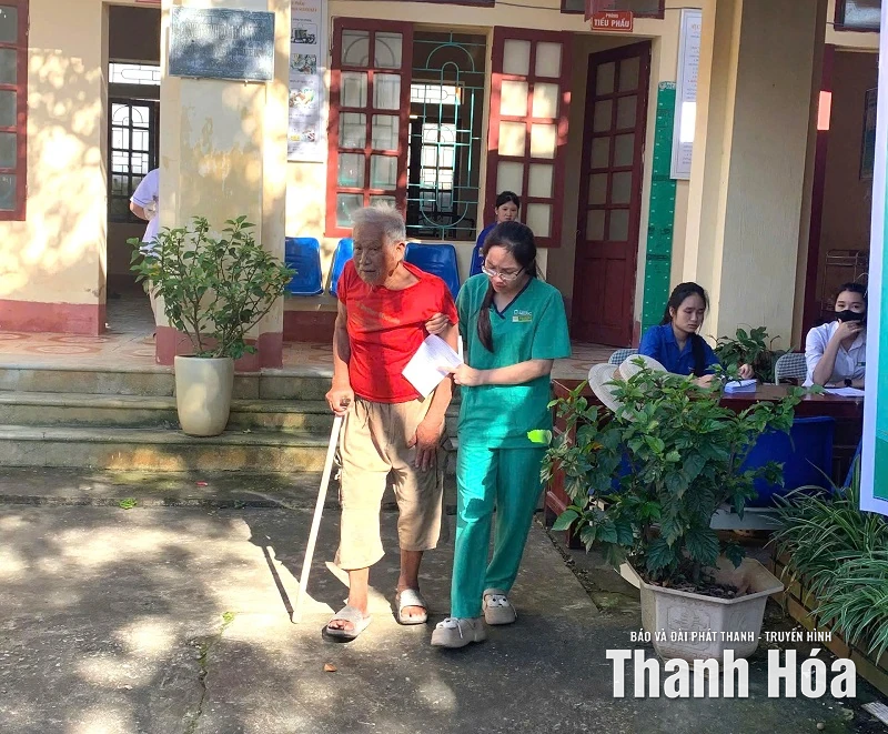 Bệnh viện Đa khoa Medic Hải Tiến khám sức khỏe miễn phí cho gia đình chính sách, người có công với cách mạng