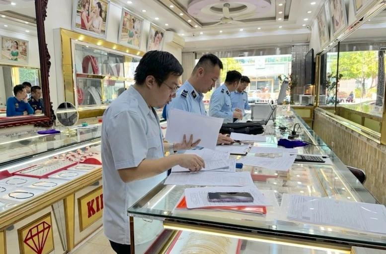 Ngày 9/9/2025 thanh tra việc chấp hành pháp luật của các doanh nghiệp kinh doanh vàng