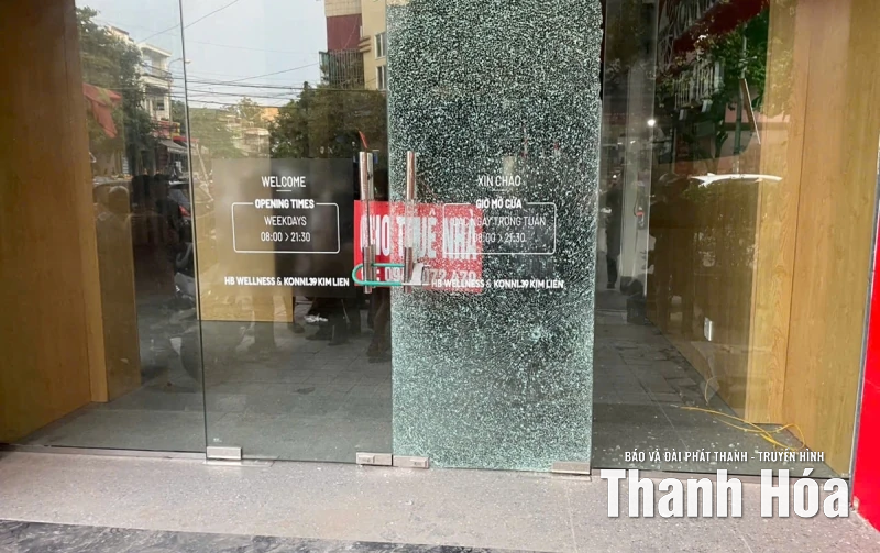 18 thanh, thiếu niên gây rối trật tự công cộng lúc nửa đêm