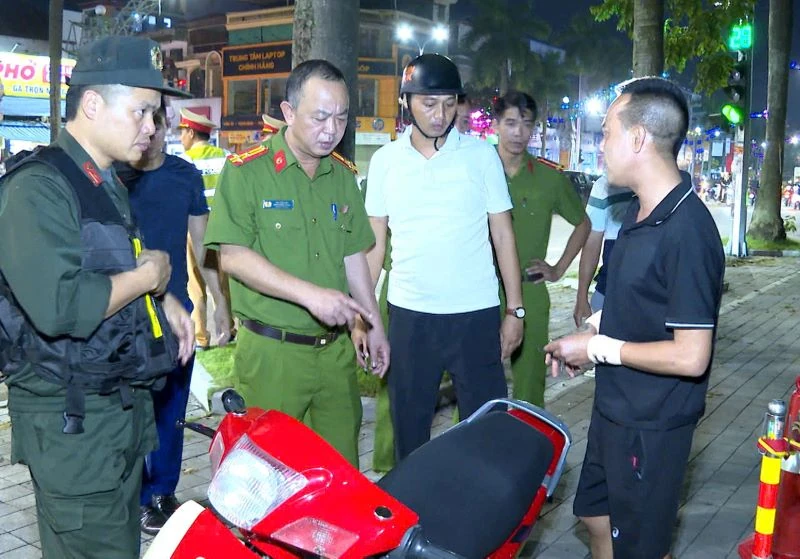 Lập chốt xử lý các trường hợp vi phạm trật tự, an toàn giao thông