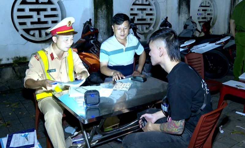 Lập chốt xử lý các trường hợp vi phạm trật tự, an toàn giao thông