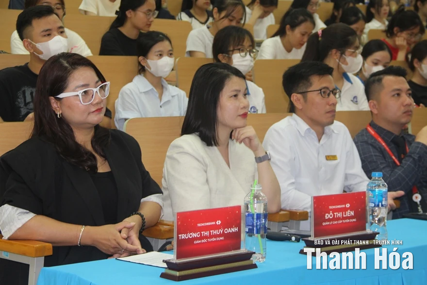 Chương trình Techcombank Career Tour 2025: Trang bị kiến thức, định hướng nghề nghiệp cho sinh viên