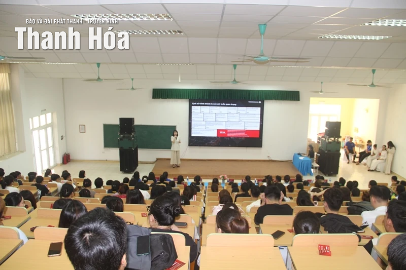 Chương trình Techcombank Career Tour 2025: Trang bị kiến thức, định hướng nghề nghiệp cho sinh viên