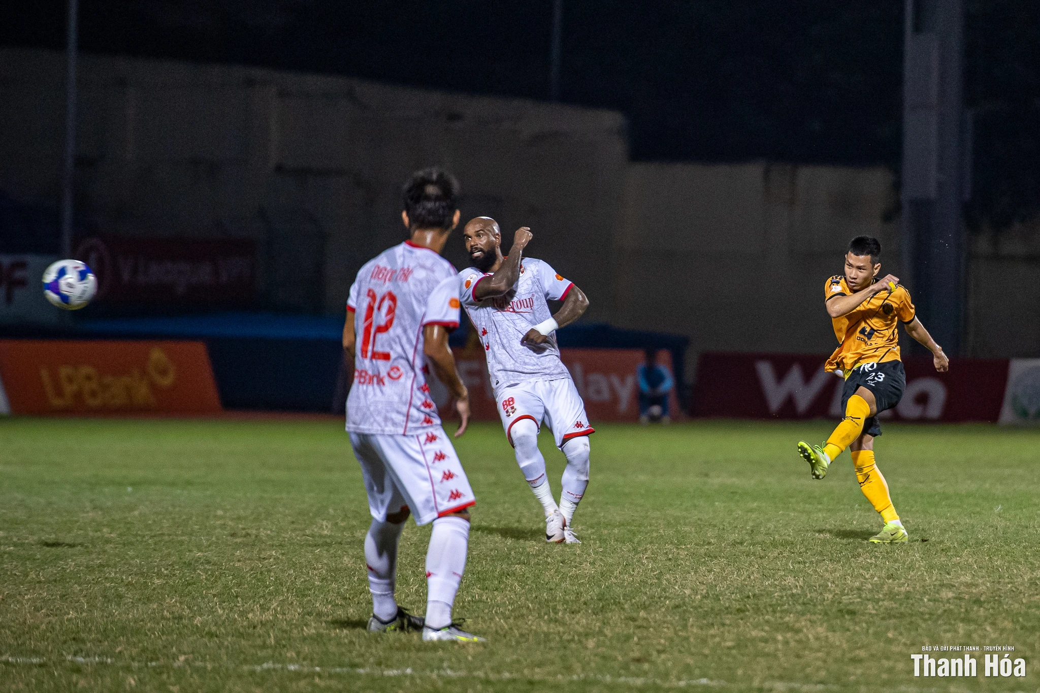 HLV Choi Won Kwon: “Một điểm lúc này vô cùng quan trọng với Đông Á Thanh Hoá”