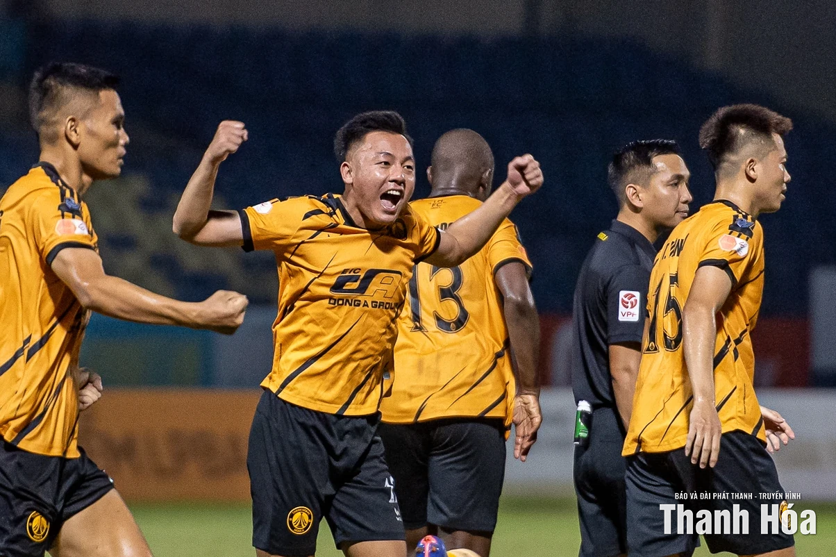 HLV Choi Won Kwon: “Một điểm lúc này vô cùng quan trọng với Đông Á Thanh Hoá”