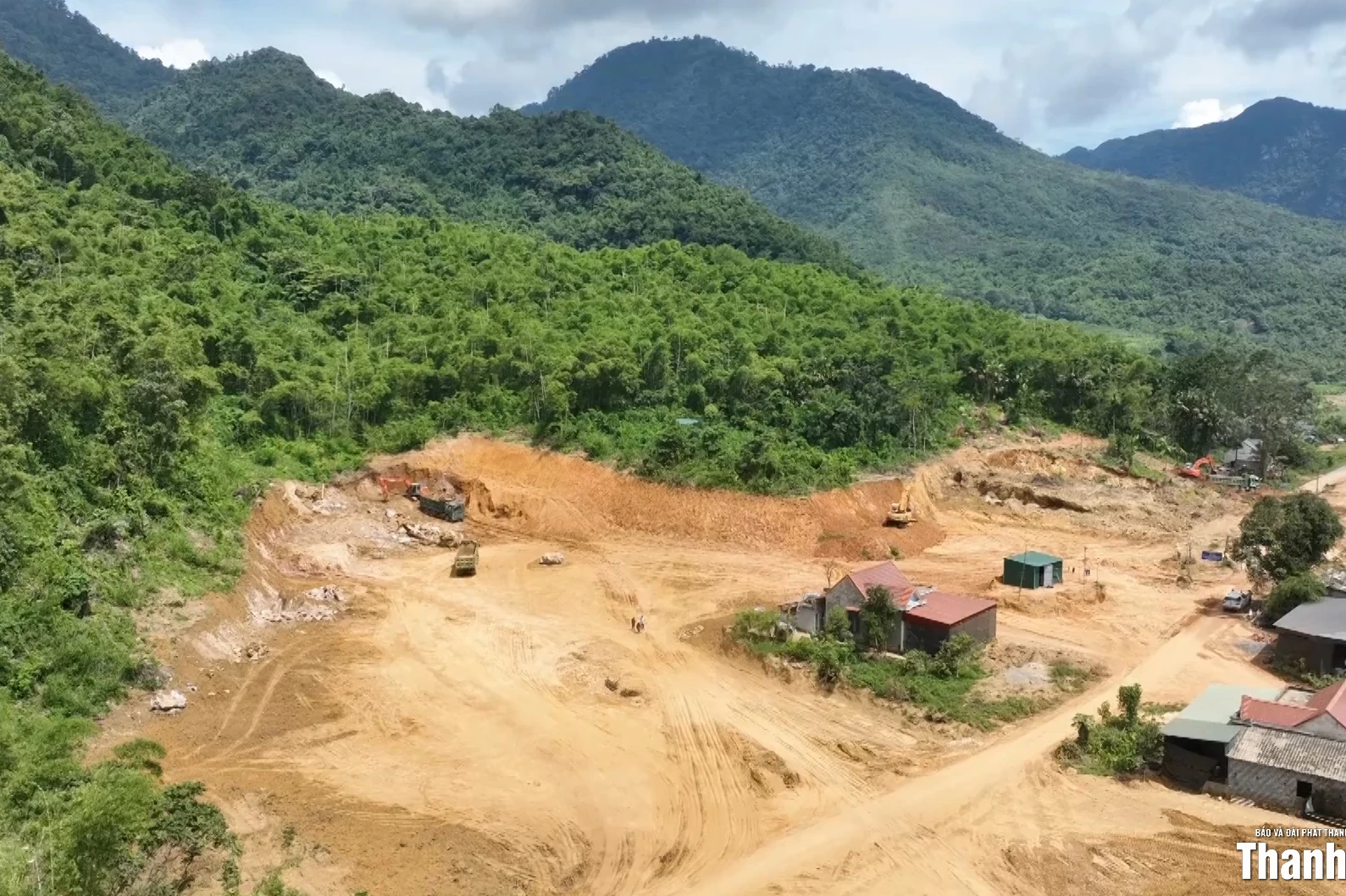 Sau hơn một năm di dời khẩn cấp, người dân bản Muỗng sắp có nơi an cư