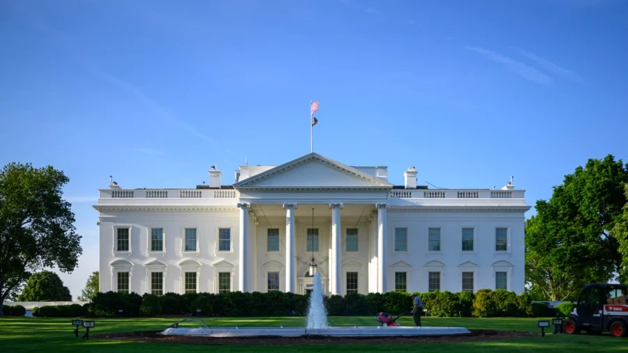 Nhà Trắng yêu cầu kế hoạch sa thải hàng loạt trước khả năng chính phủ đóng cửa