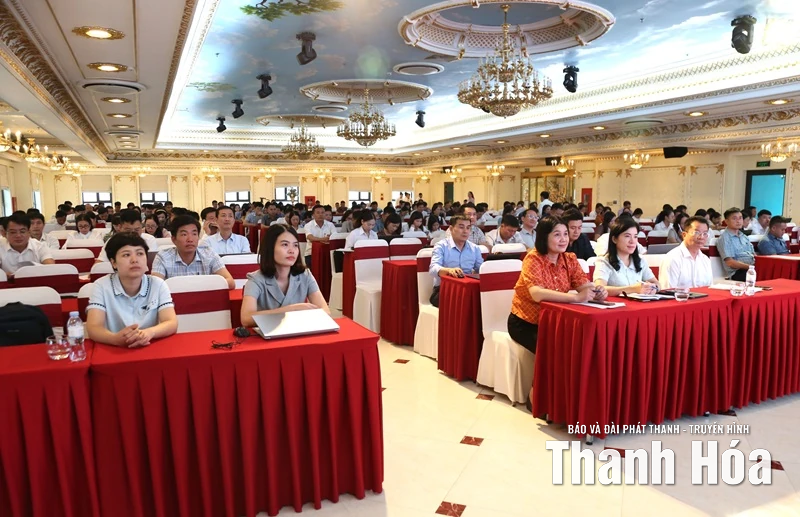 Bồi dưỡng chuyên môn, nghiệp vụ về thực hiện dân chủ cơ sở