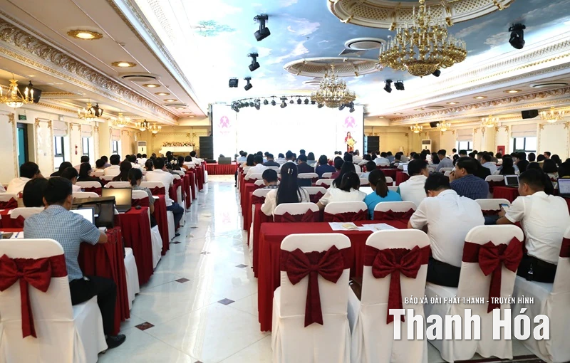 Bồi dưỡng chuyên môn, nghiệp vụ về thực hiện dân chủ cơ sở