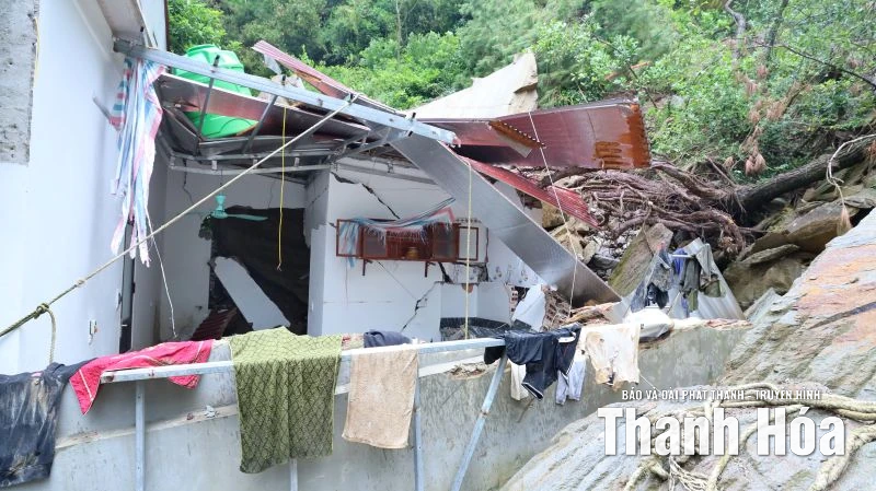 Xuất hiện 5 điểm sạt lở ven núi Linh Trường, xã Hoằng Tiến di dời khẩn cấp 12 hộ dân