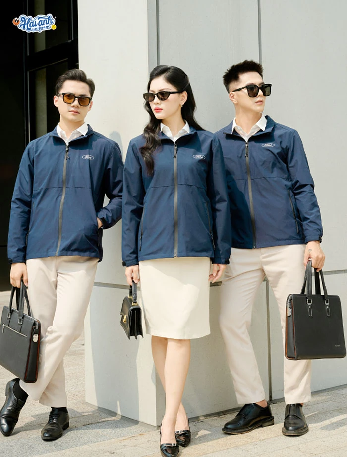 Hải Anh Uniform “Chào Đông 2025” Với BST Áo Gió Windbreaker