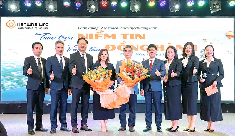 Hanwha Life Việt Nam tổ chức tọa đàm về bảo hiểm nhân thọ tại Thanh Hóa