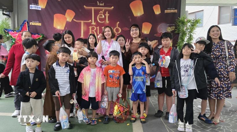 Không khí Trung Thu ấm áp lan tỏa trong cộng đồng người Việt tại Hàn Quốc