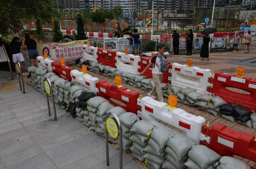 Trung Quốc: Hong Kong và Macau nâng cảnh báo siêu bão Ragasa lên mức cao nhất