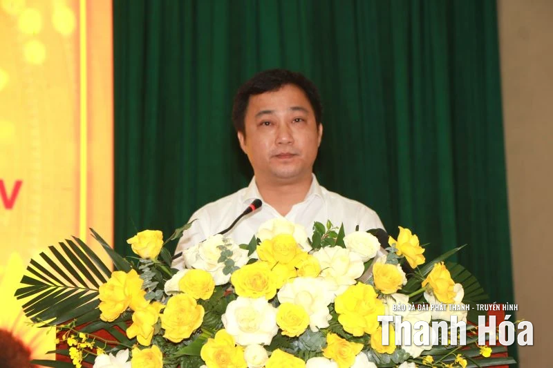 Các ĐBQH tiếp xúc cử tri 2 xã Kim Tân, Tây Đô