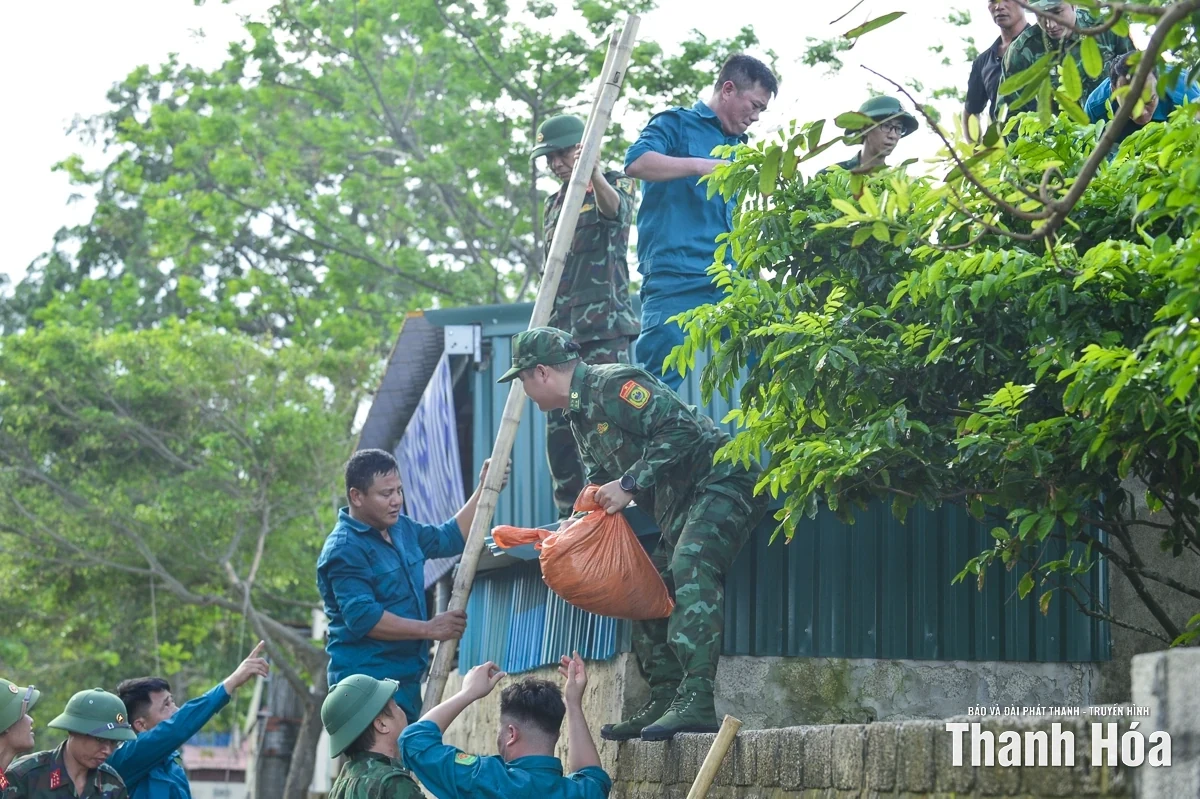 Chủ tịch UBND tỉnh ban hành Công điện khẩn yêu cầu tập trung ứng phó bão số 10 và mưa lũ, sạt lở đất, lũ ống, lũ quét