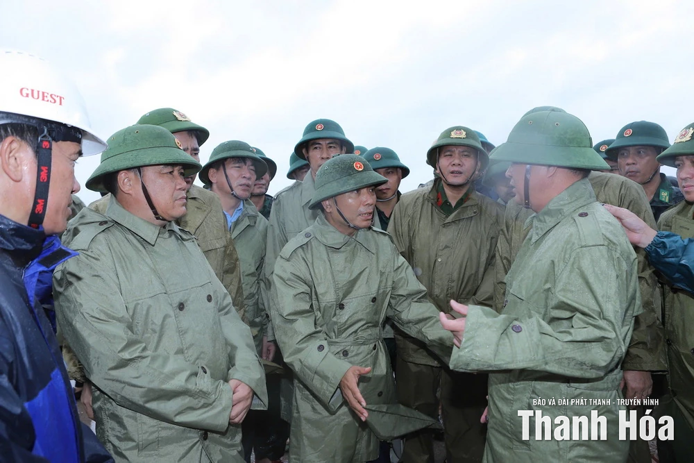 Bí thư Tỉnh ủy Nguyễn Doãn Anh: Bão số 10 cường độ mạnh, diễn biến phức tạp, tuyệt đối không được lơ là, chủ quan