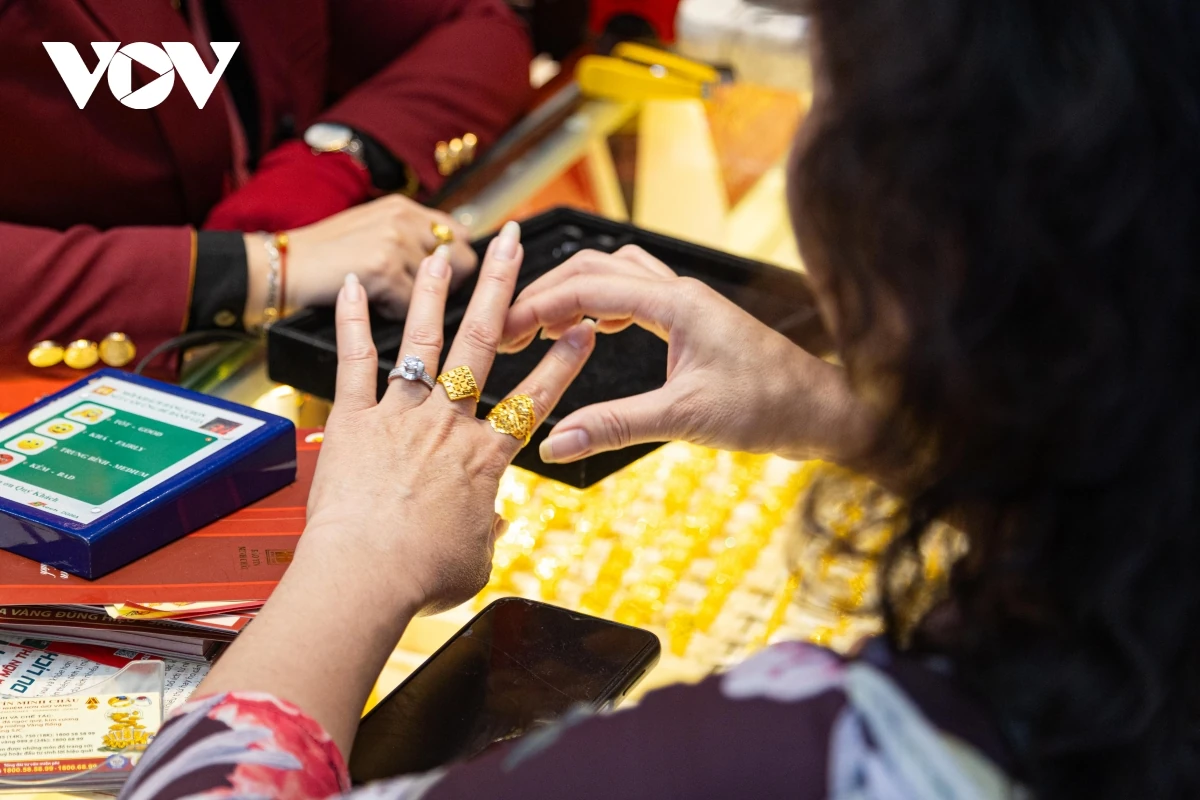 Thủ tướng chỉ đạo về đảm bảo cân bằng cung - cầu thị trường vàng