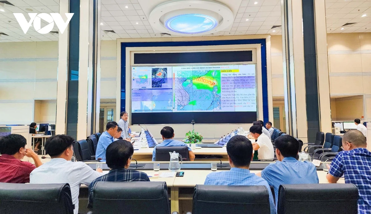 Bão RAGASA đang giảm cấp nhưng vẫn ở cấp siêu bão và rất mạnh