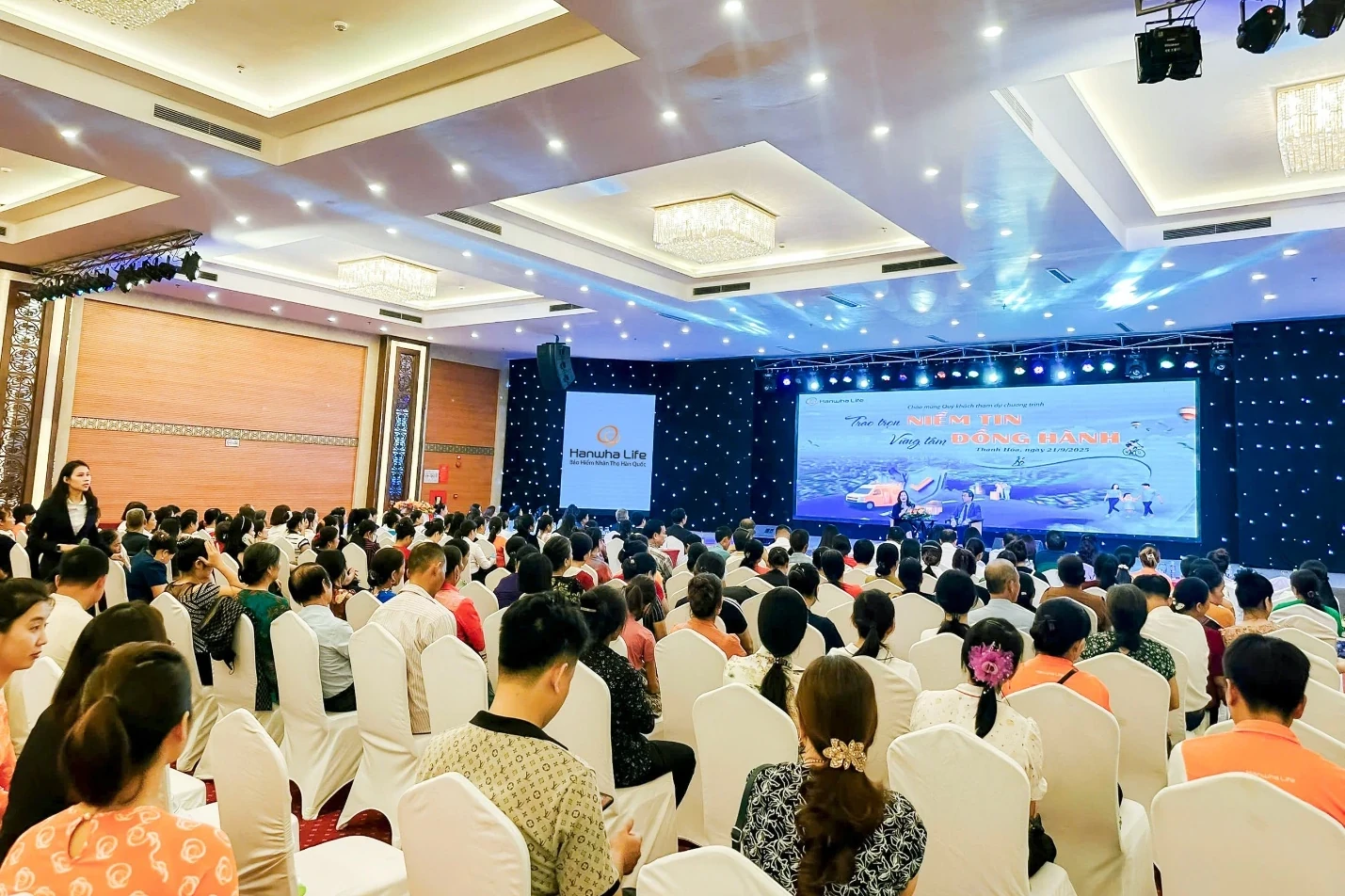 Hanwha Life Việt Nam tổ chức tọa đàm về bảo hiểm nhân thọ tại Thanh Hóa