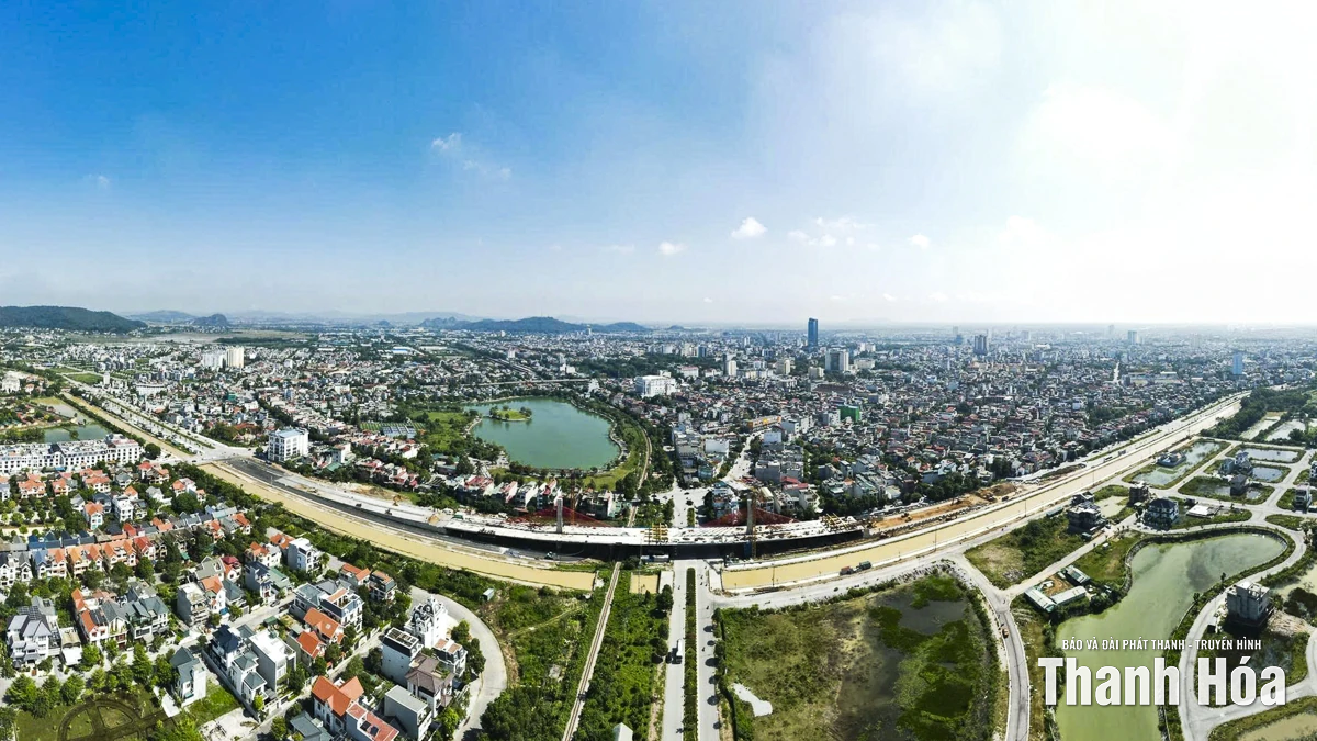 Cận cảnh cây cầu dây văng đầu tiên ở xứ Thanh