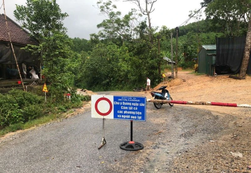 Công an các xã miền núi Thanh Hóa chủ động ứng phó mưa bão, đảm bảo an toàn cho người dân