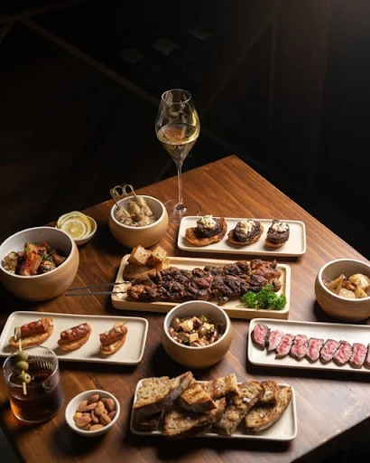 Cùng Caliz khám phá văn hóa thưởng thức vang tại thành phố biển Đà Nẵng