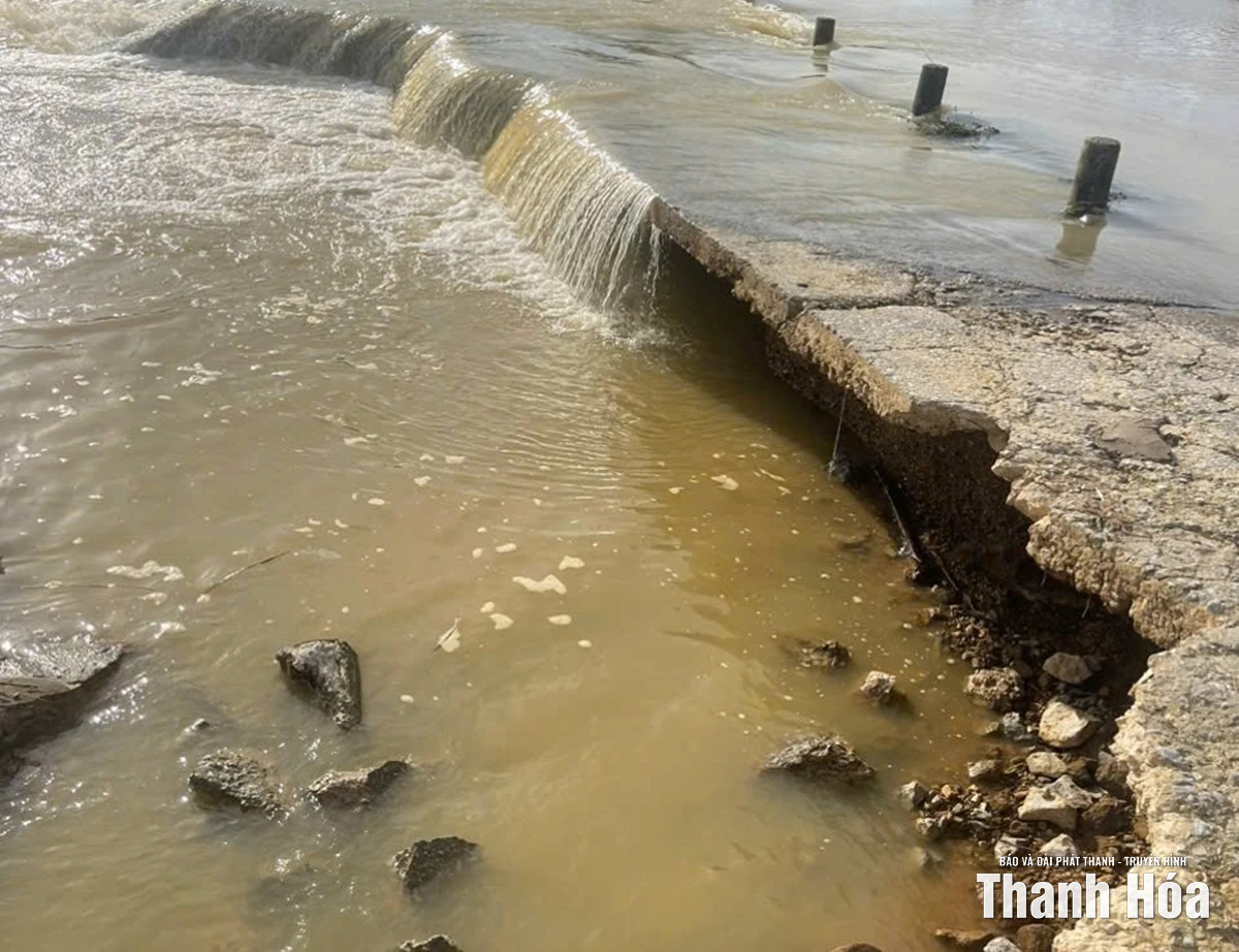 Xã Mậu Lâm khẩn trương khắc phục hậu quả sau bão