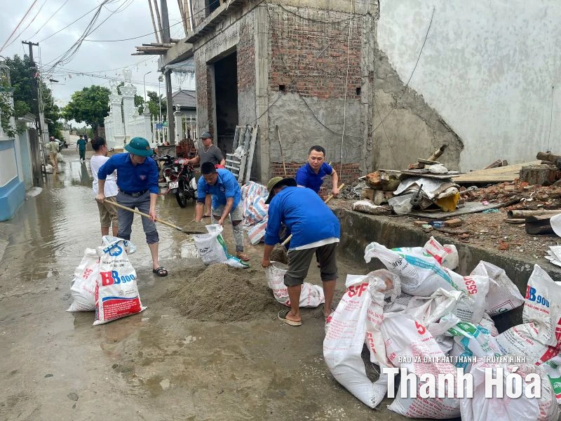 Tuổi trẻ chung tay sẻ chia, hỗ trợ cùng bà con vùng bão lũ