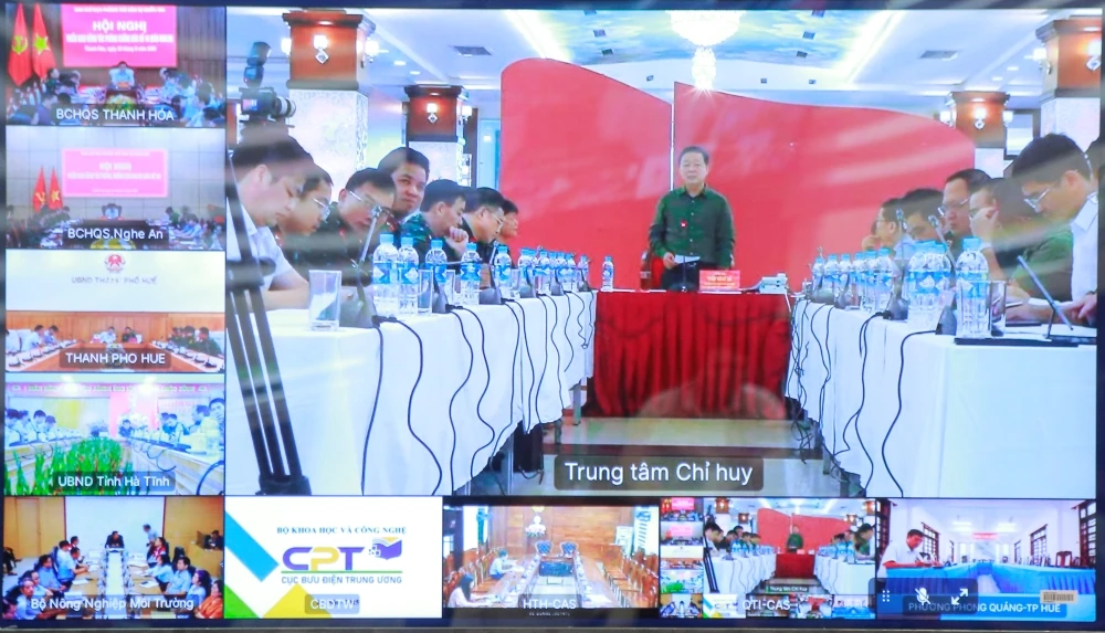 Khẩn trương khắc phục hậu quả bão số 10, ứng phó với lũ lụt, sạt lở do mưa lớn sau bão