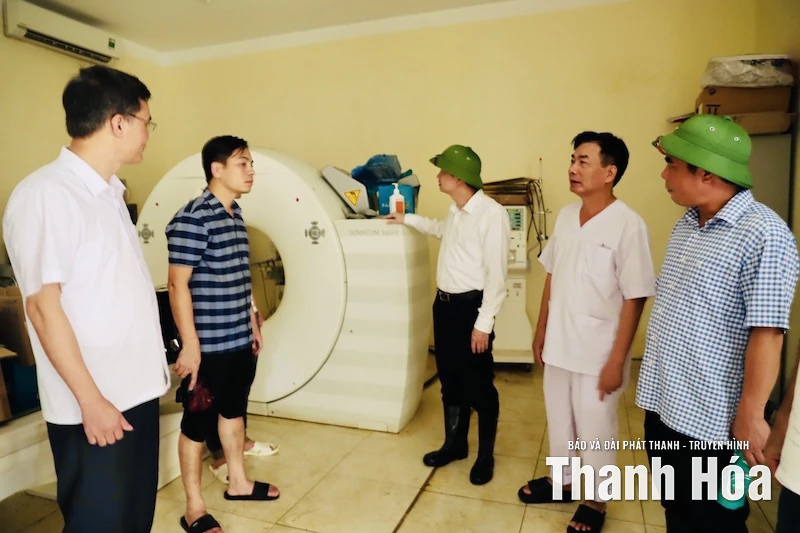 Kiểm tra công tác khắc phục hậu quả do mưa lũ tại một số cơ sở y tế
