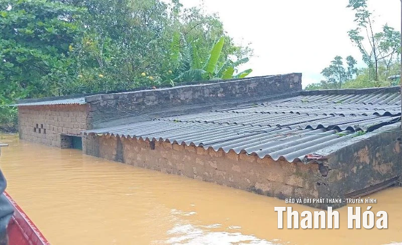 Hàng trăm hộ dân thôn Tiên Nông (xã Định Hòa) bị cô lập