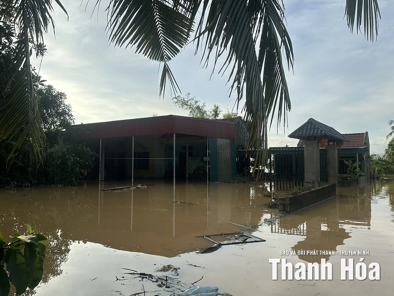 Làng Trù - nước chưa rút, nỗi đau chưa nguôi!