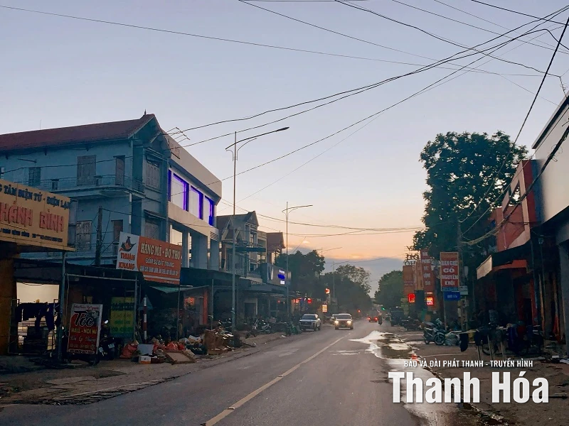 Sau thiên tai, khẩn trương khôi phục nhịp sống kinh doanh