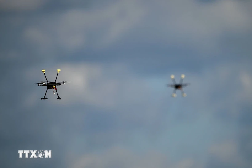 Ý kiến trái chiều trong châu Âu về “bức tường drone” dọc biên giới EU