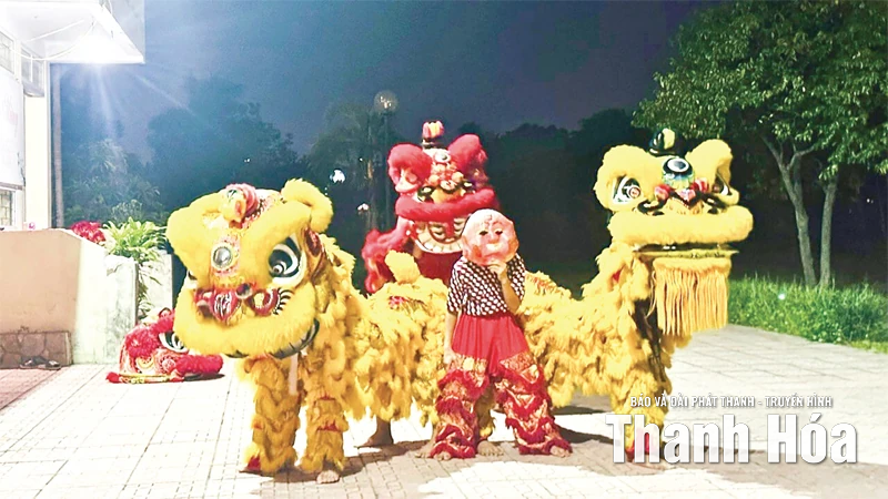 Mang trăng rằm đến với Làng trẻ em SOS Thanh Hóa