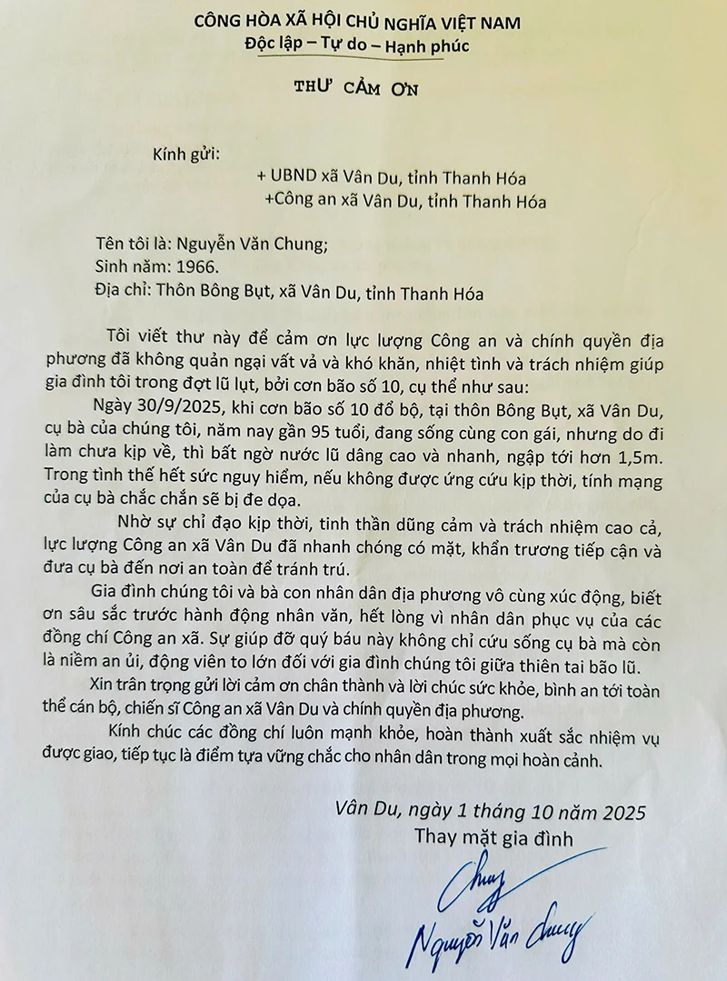 Người dân viết thư cảm ơn Công an xã Vân Du đã cứu bà cụ 95 tuổi trong bão lũ