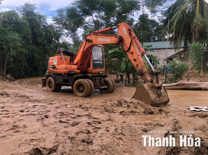 Xã Bá Thước khắc phục hậu quả bão số 10